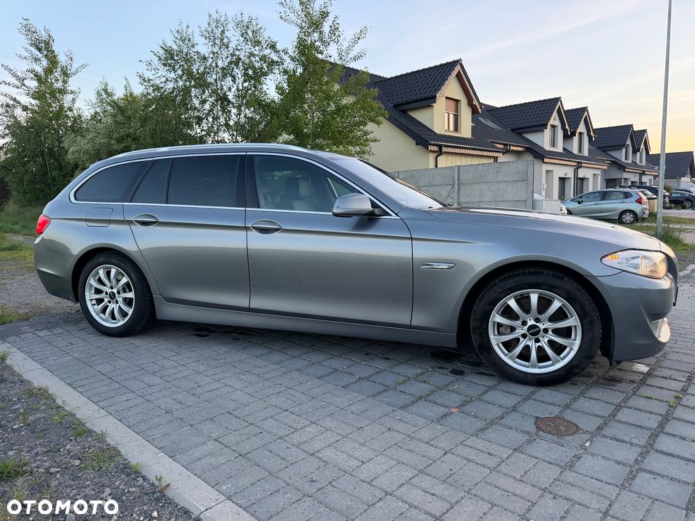 BMW Seria 5 535d xDrive Sport-Aut Luxury Line - 2