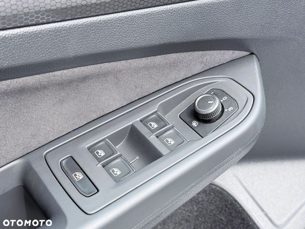 Volkswagen Golf 2.0 TSI OPF DSG GTI - 23