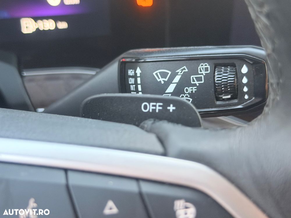 Volkswagen Touareg V6 TDI 4MOTION Elegance - 24