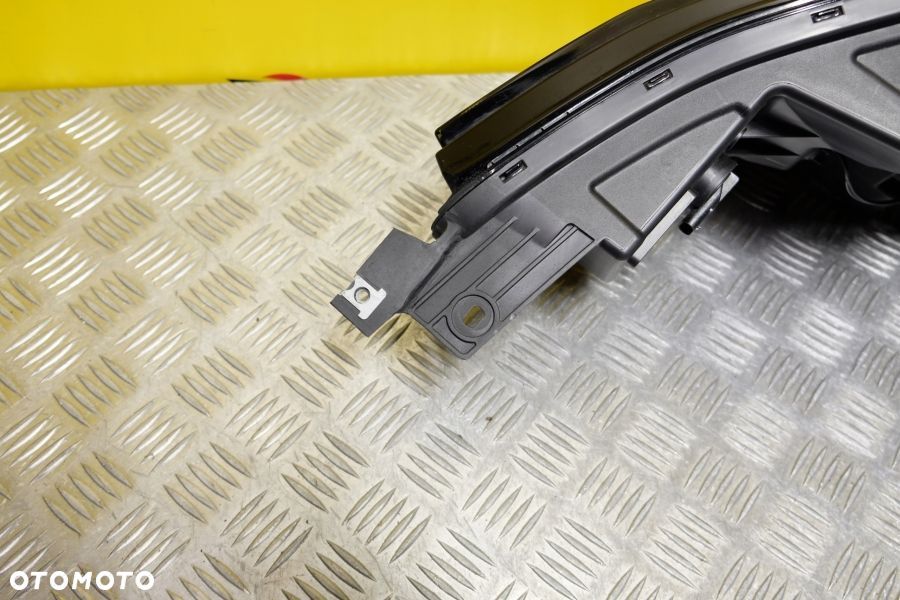 CHEVROLET COLORADO 2023 2024- REFLEKTOR LAMPA ZWYKŁA PRAWA USA - 6