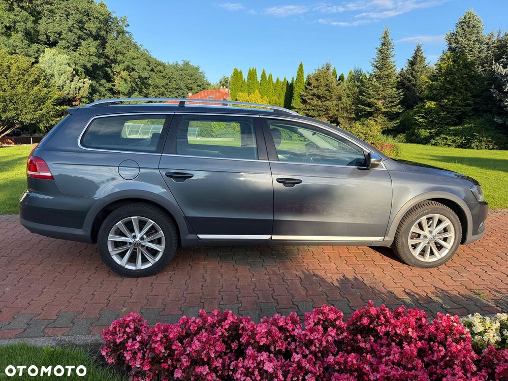 Volkswagen Passat Alltrack 2.0 TDI 4Motion DSG BlueMotion Tec - 6