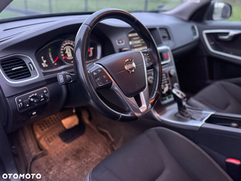 Volvo V60 D3 Summum - 15