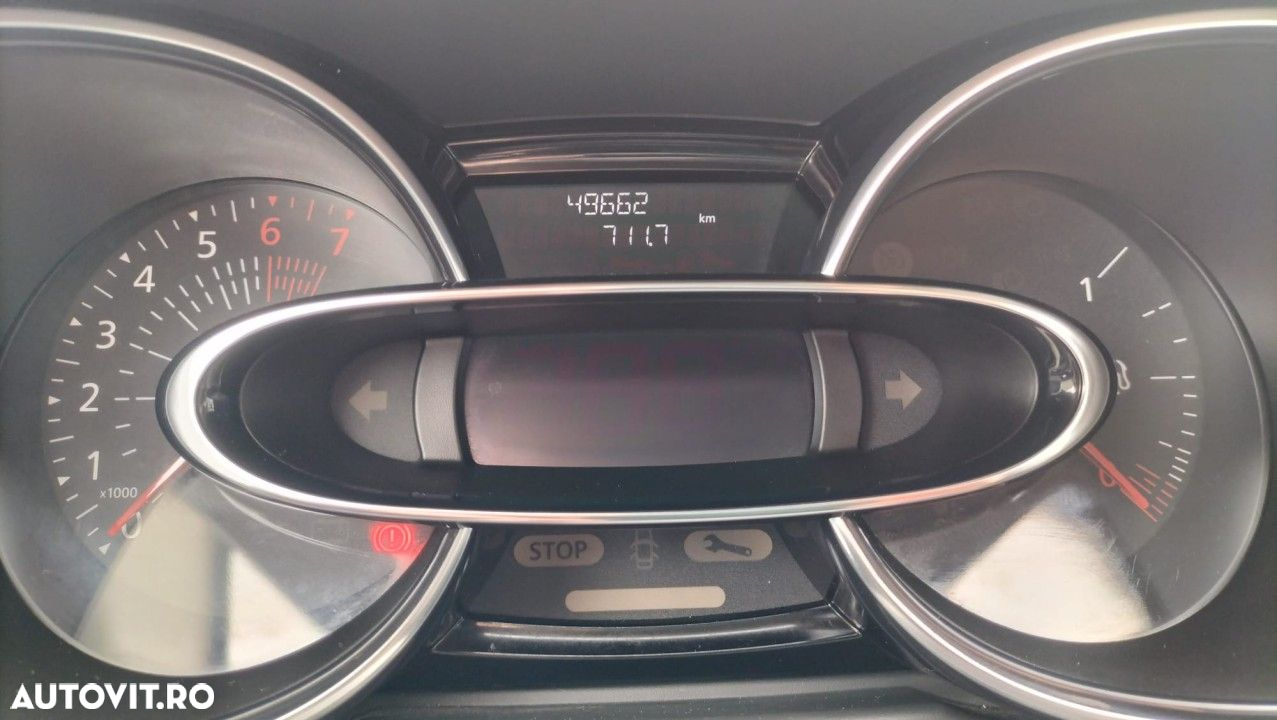 Renault Clio - 23