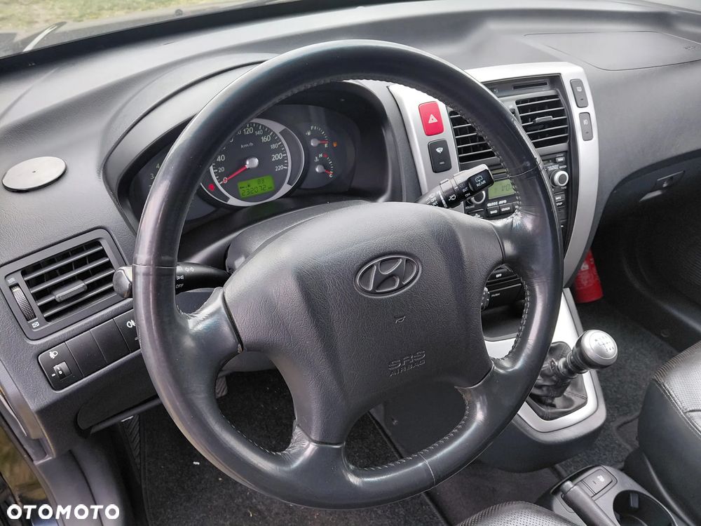 Hyundai Tucson 2.0 CRDi VGT 2WD GLS - 14