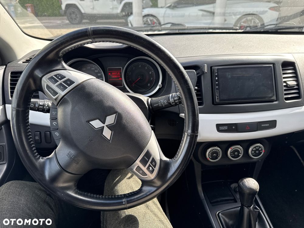 Mitsubishi Lancer - 13