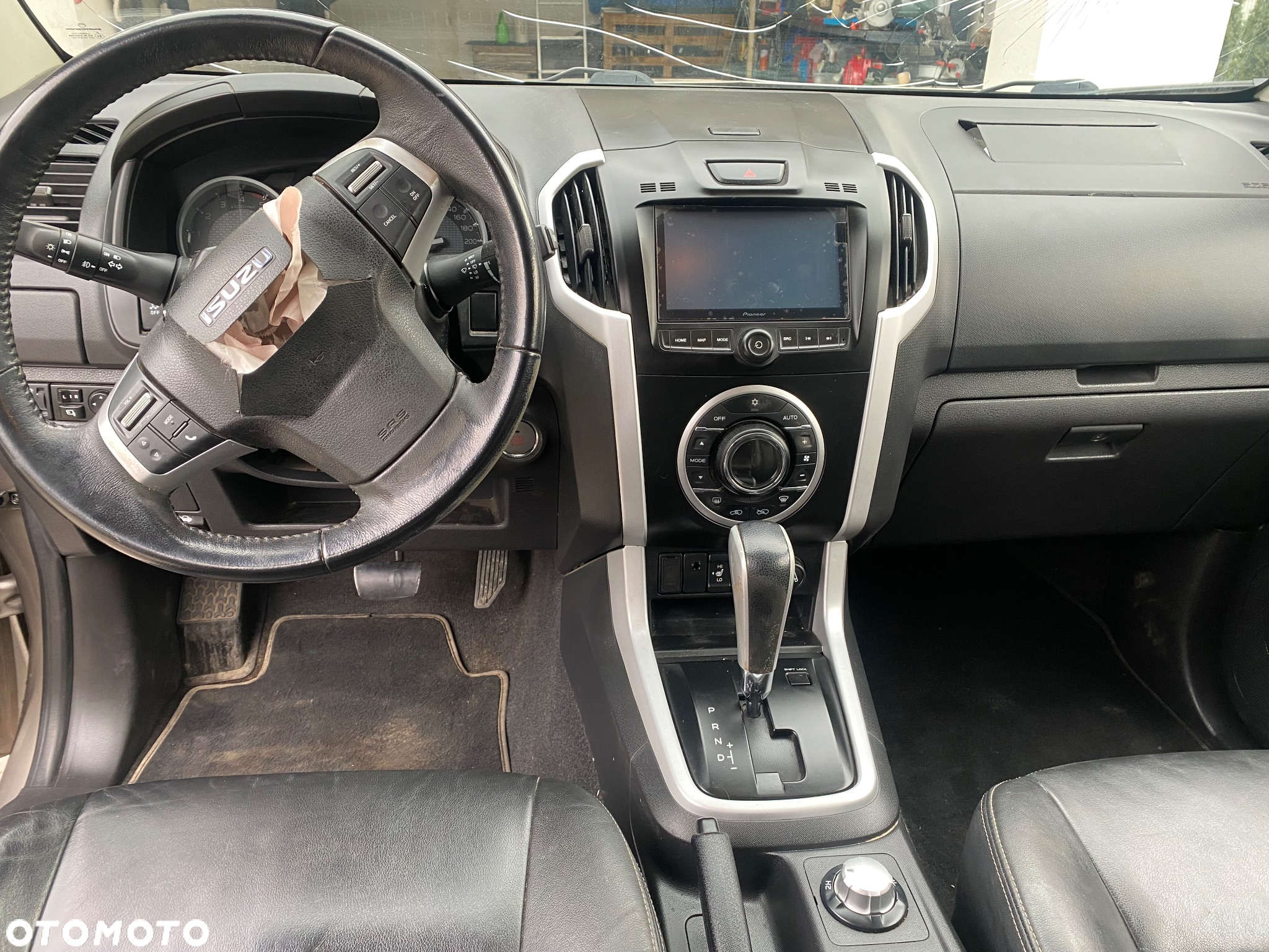Isuzu D-Max 4x4 Double Cab Autm Premium+ - 11