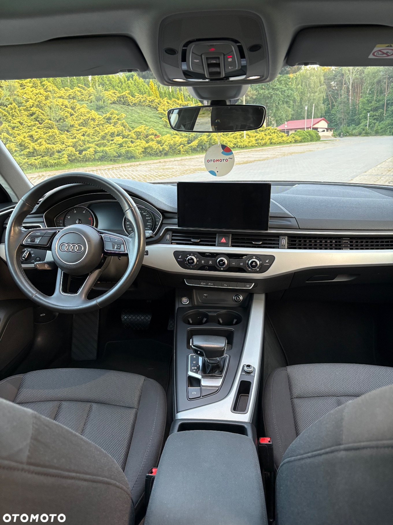 Audi A4 2.0 TDI Design S tronic - 16