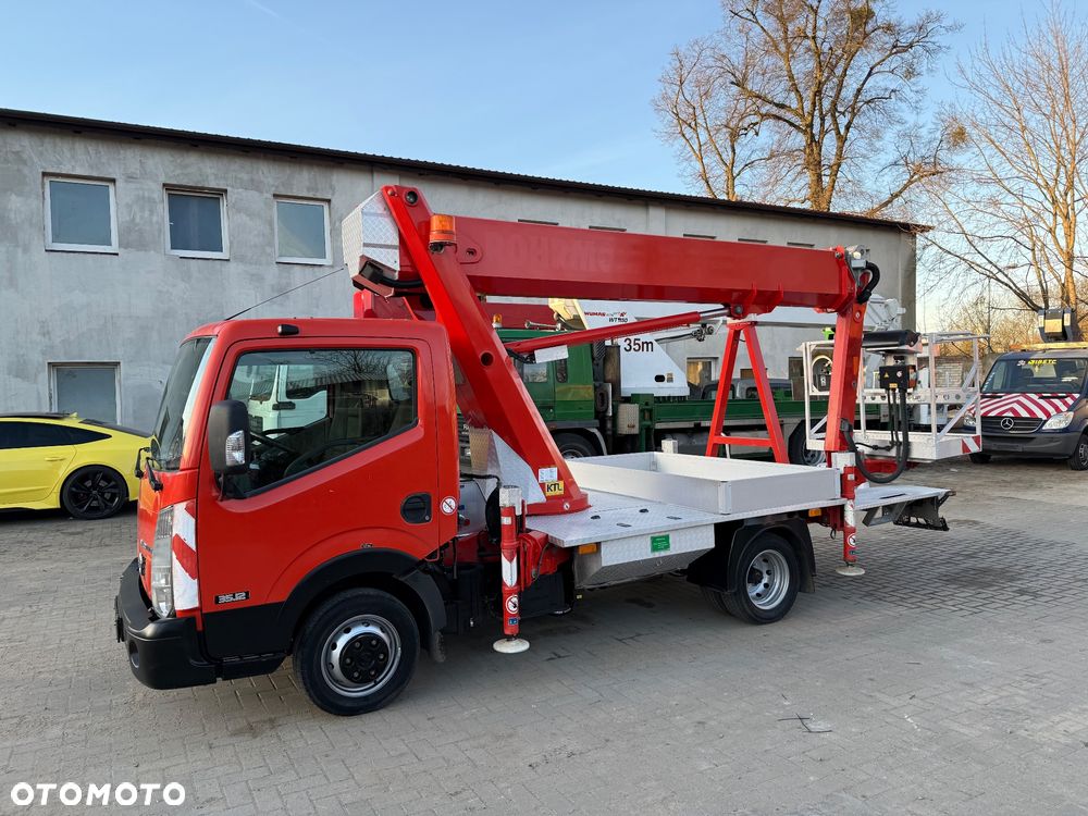 Nissan Podnośnik Koszowy Zwyżka Palfinger 210Bk 21 Metrów 16 w bok ! PILOT NA KABLU!! UDT !! Kosz 1000V Izolowany Jak Wumag Ruthmann Gsr - 3
