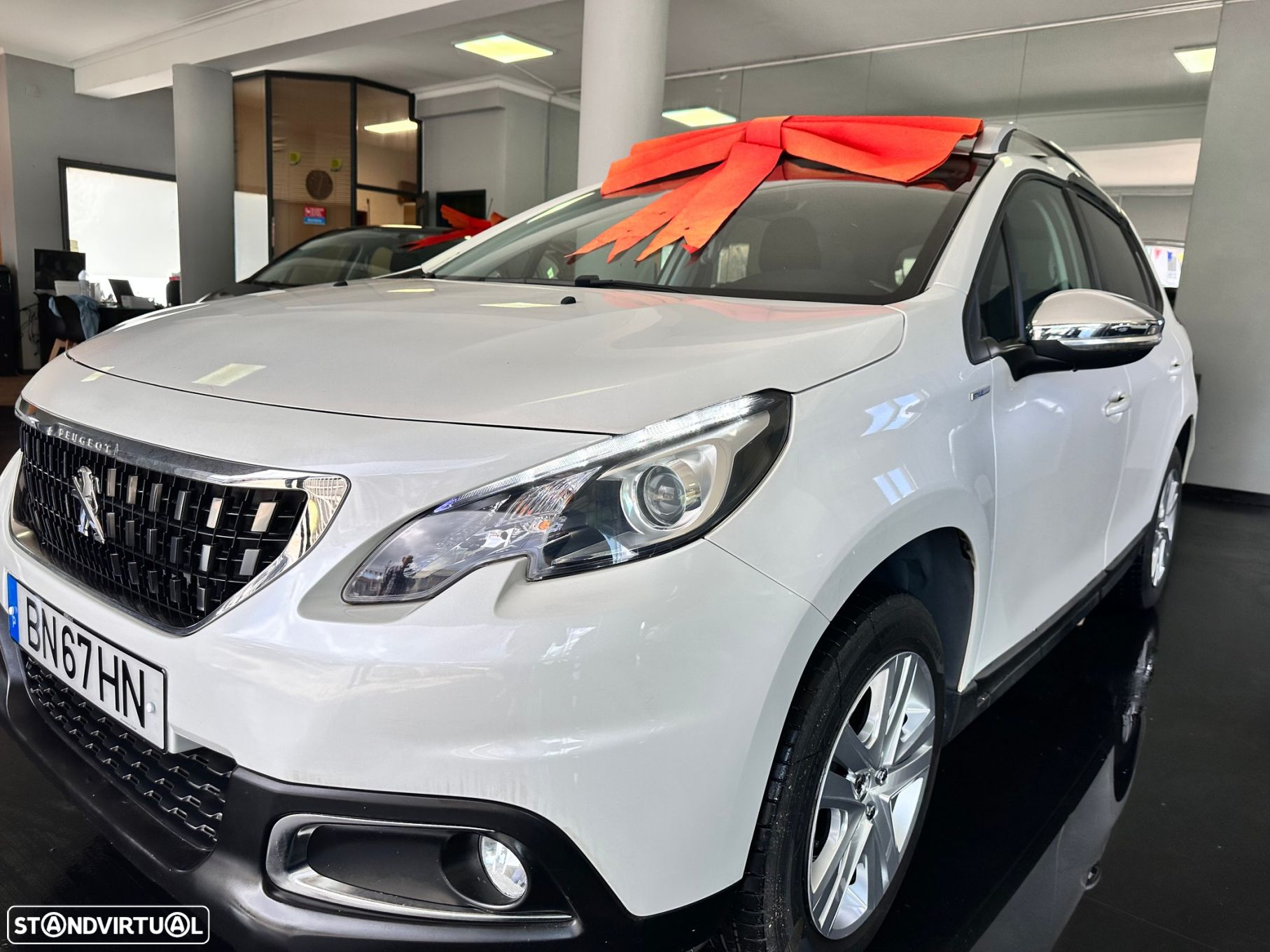 Peugeot 2008 1.2 PureTech Style - 4
