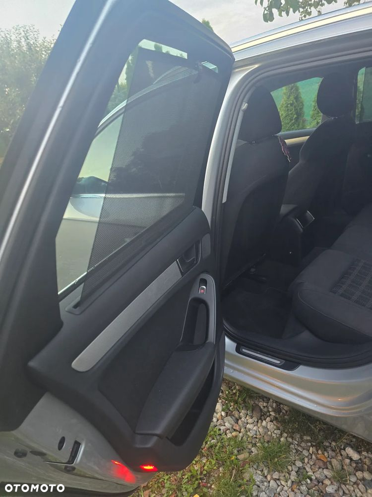 Audi A4 Avant - 13