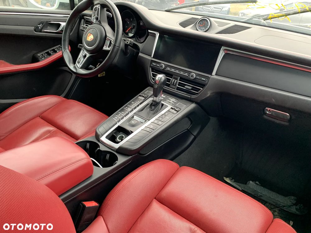 Porsche Macan PDK - 18