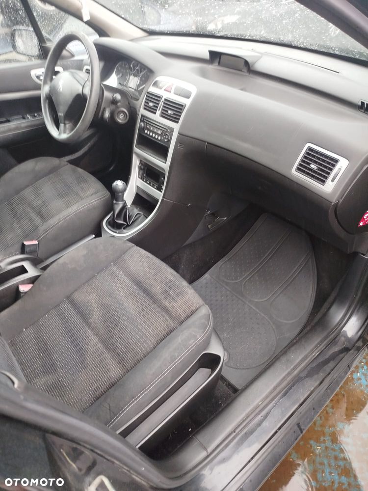 Peugeot 307  na części - 2
