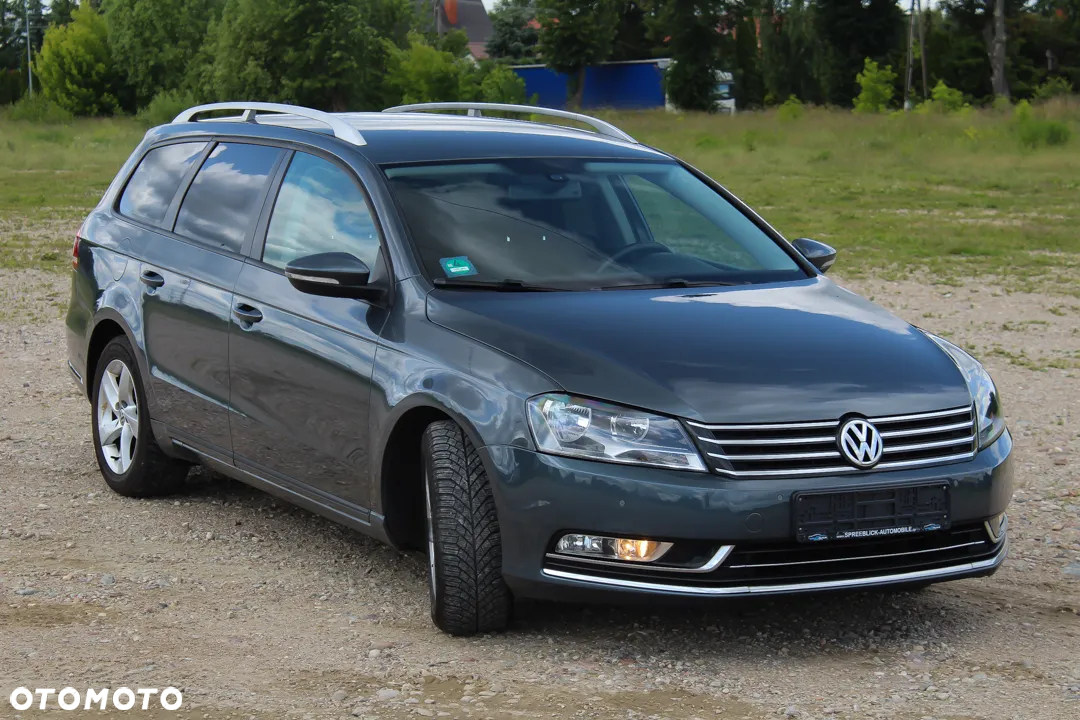 Volkswagen Passat Variant 2.0 TDI DSG BlueMotion Technology Comfortline - 4