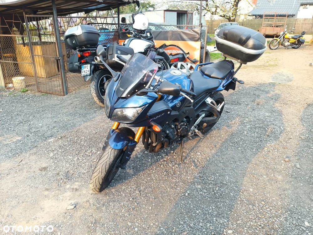Yamaha FZ - 2