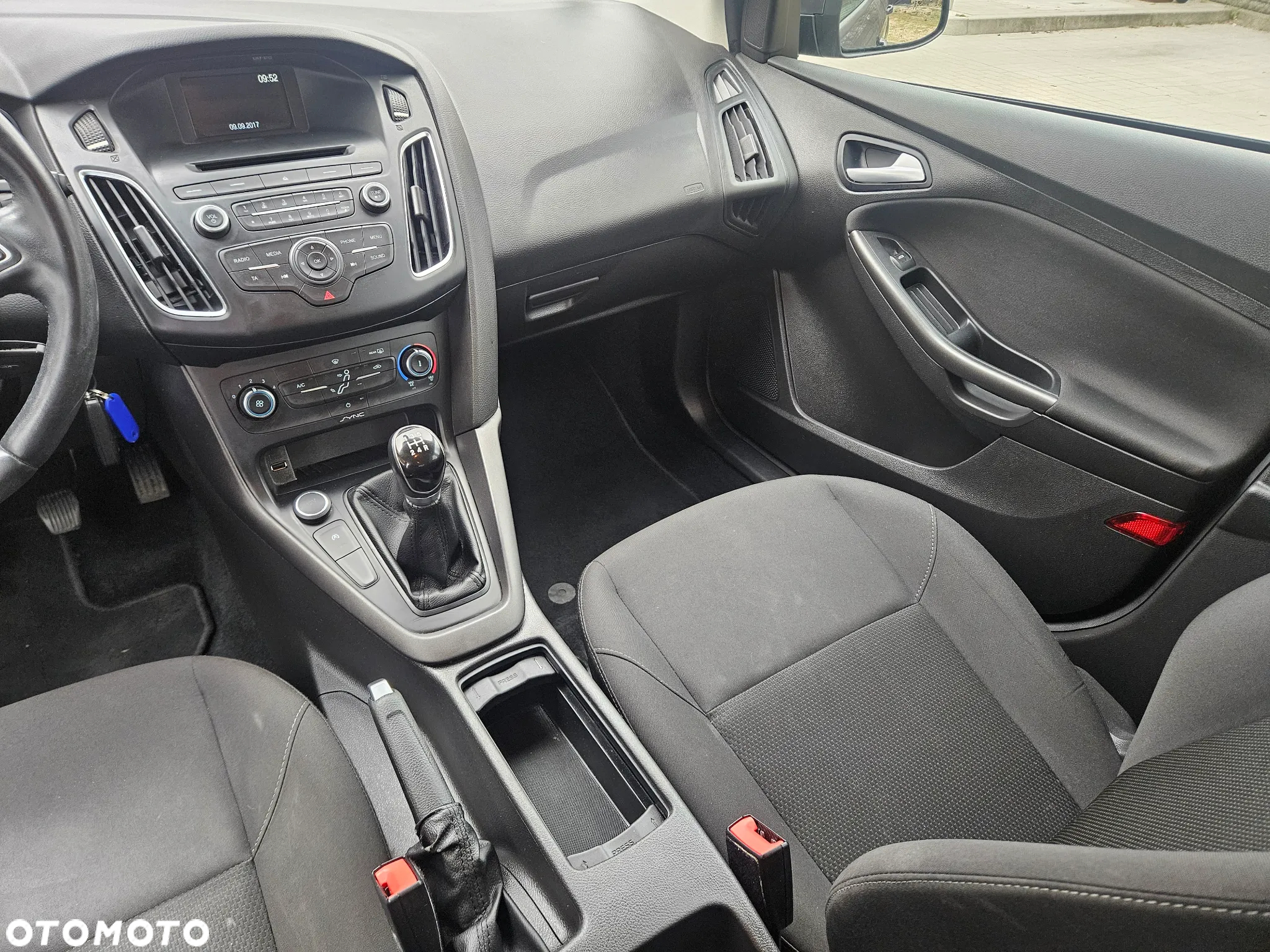 Ford Focus 1.0 EcoBoost Active Business - 19