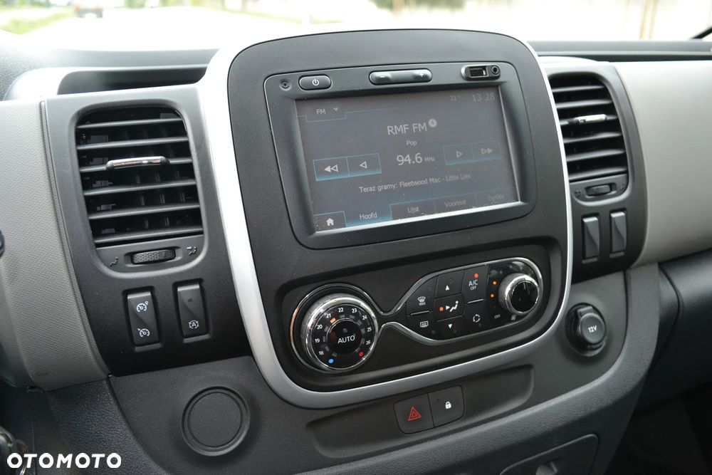 Renault Trafic - 18