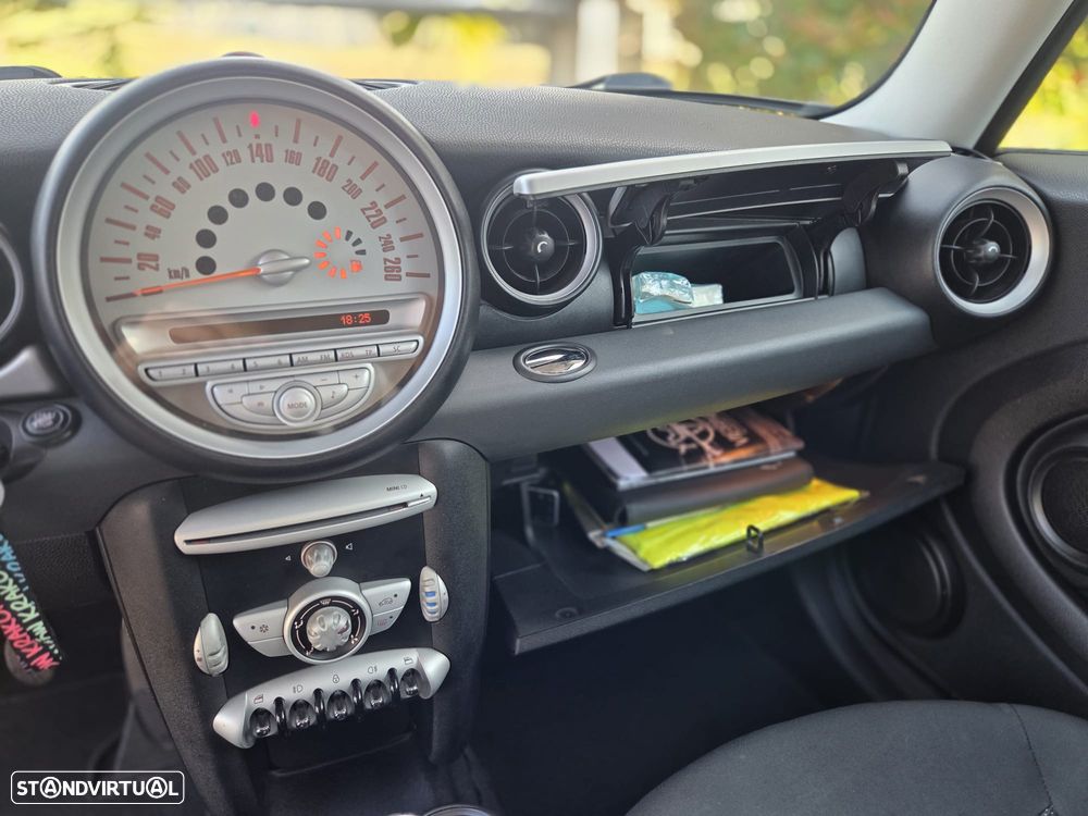 MINI 3 Portas One 1.4 - 24