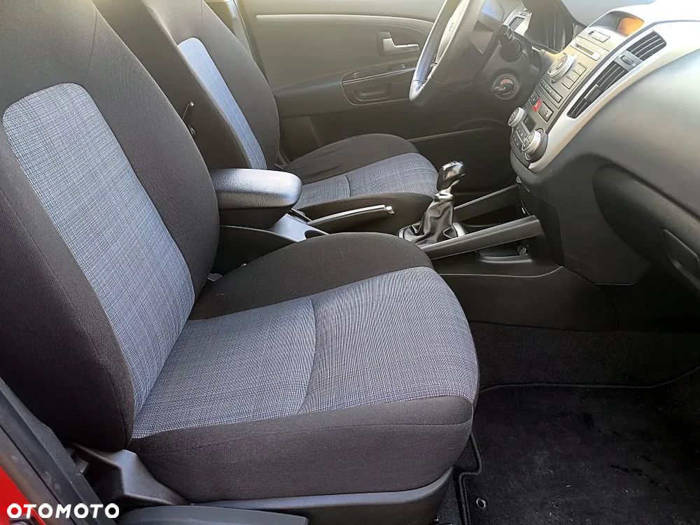 Kia Ceed 1.6 Crdi Comfort - 23