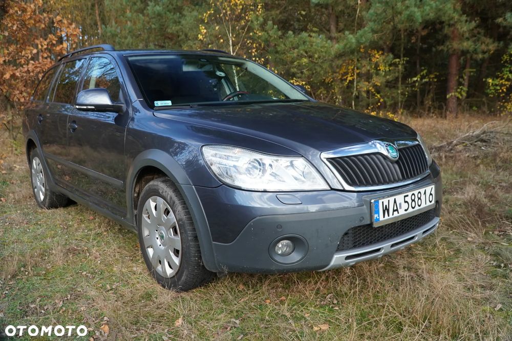 Skoda Octavia Scout 2.0 TDI DPF DSG - 18