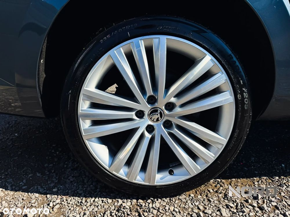 Skoda Superb 2.0 TDI DSG Style - 11