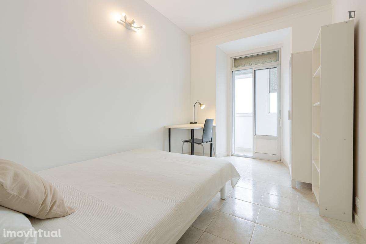 Quarto - localizado em Arroios Lisbon - Grande imagem: 4/13