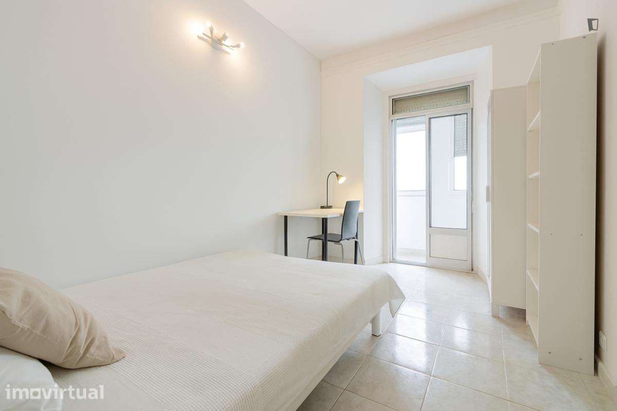 Quarto - localizado em Arroios Lisbon - Grande imagem: 4/13
