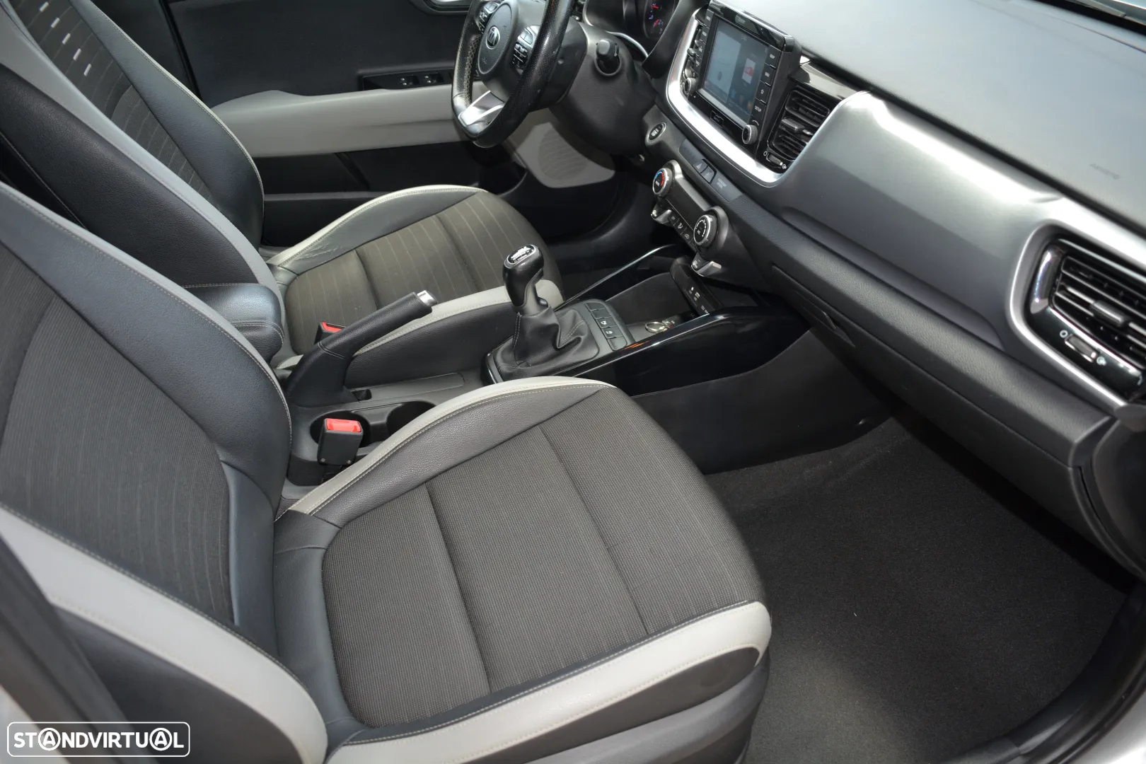 Kia Stonic 1.0 T-GDI Tech - 16