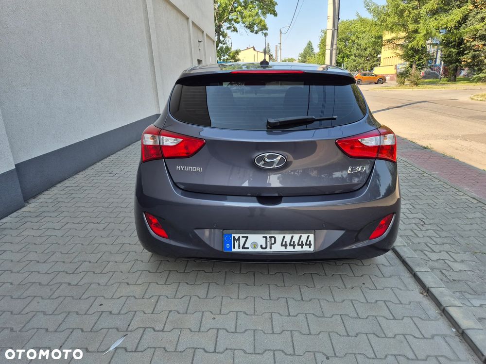 Hyundai i30 1.4 Passion - 7