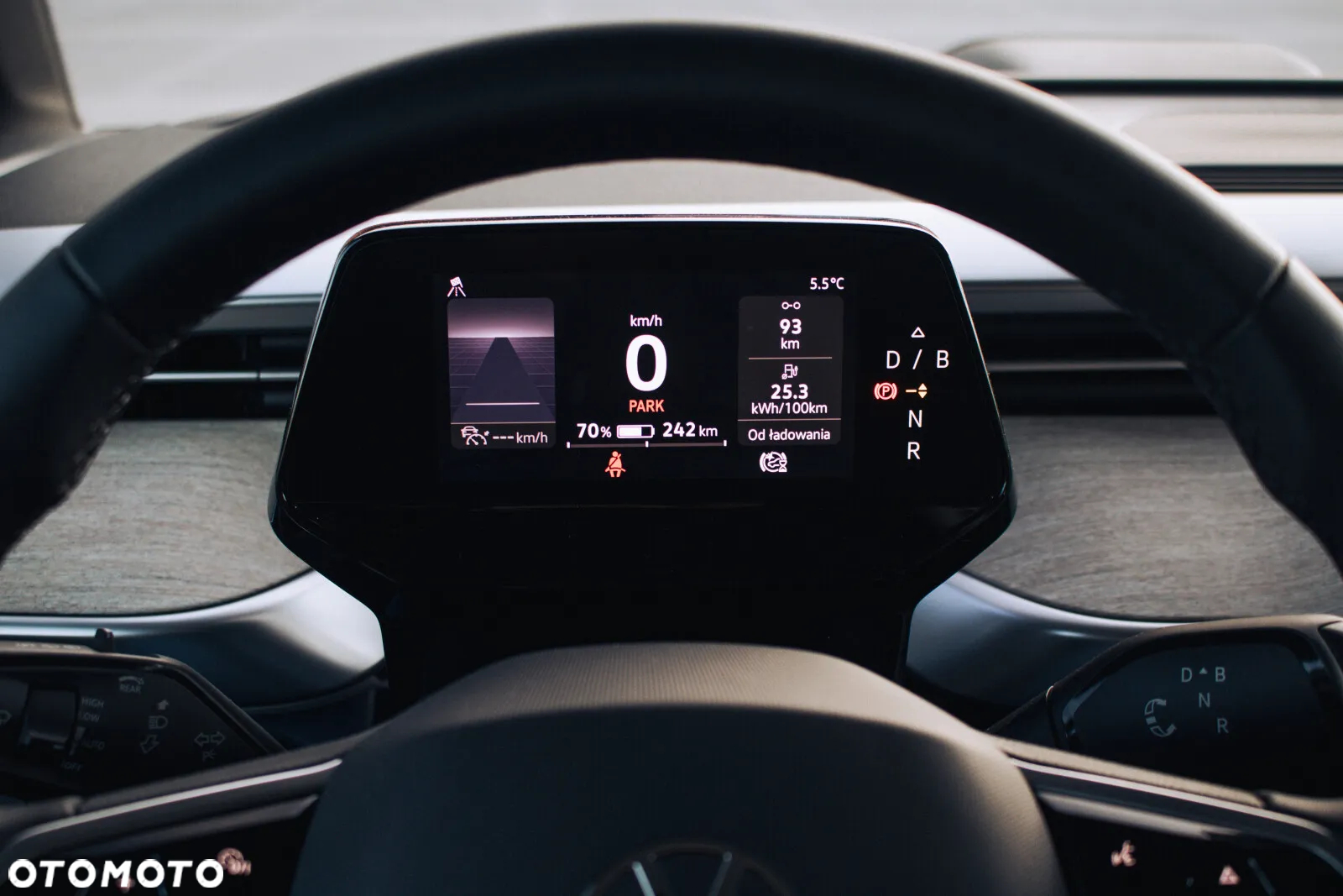 Volkswagen ID. Buzz 82kWh Pro - 17