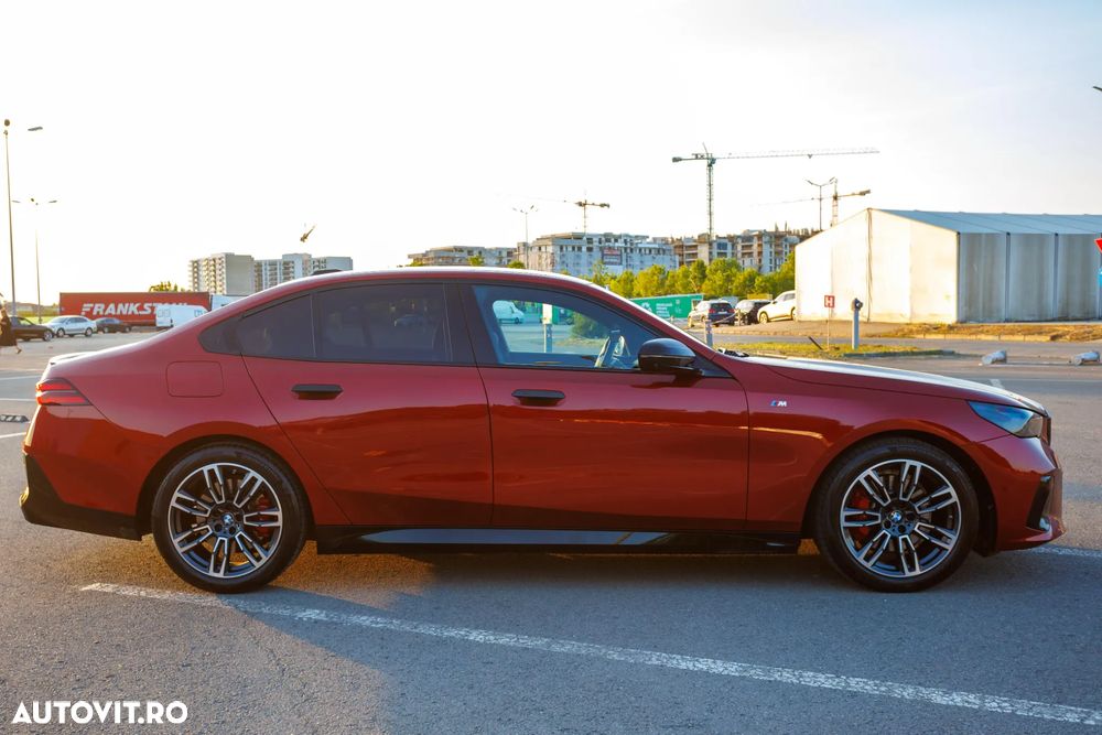 BMW 5 Series 2023 — imagine 14