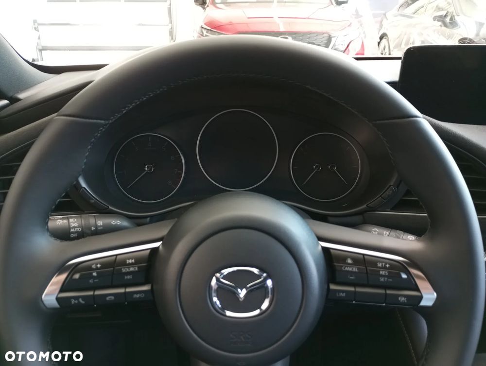 Mazda 3 - 8