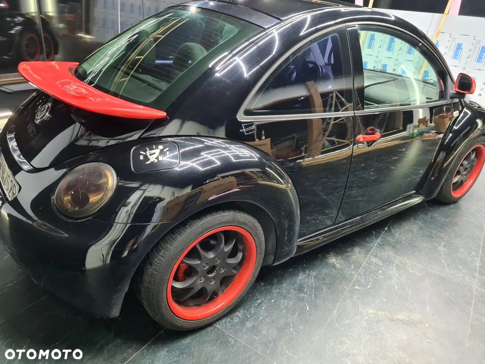 Volkswagen New Beetle - 14