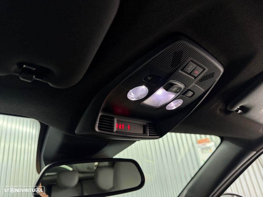 Fiat Grande Panda 1.2 Hybrid La Prima eDCT - 24