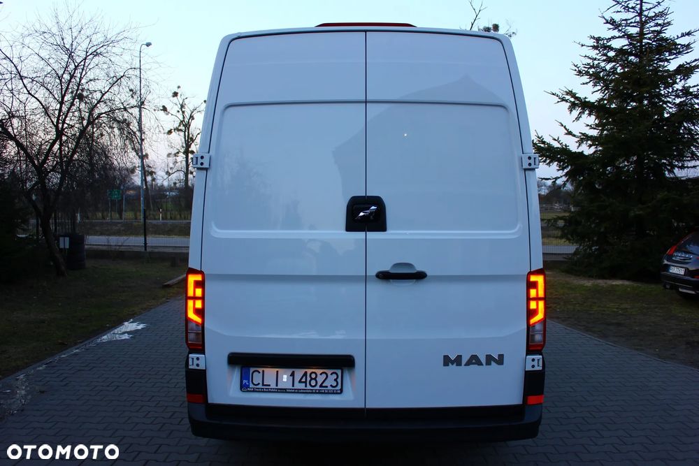 MAN TGE 3.140 2.0 TDI 140KM L3H2 BLASZAK 3 OSOBOWY PERFEKT AUTO VF23% - 6
