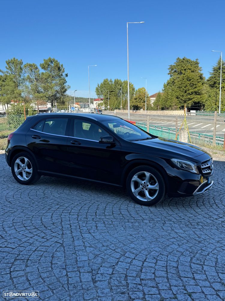 Mercedes-Benz GLA 180 (CDI) d Urban - 2