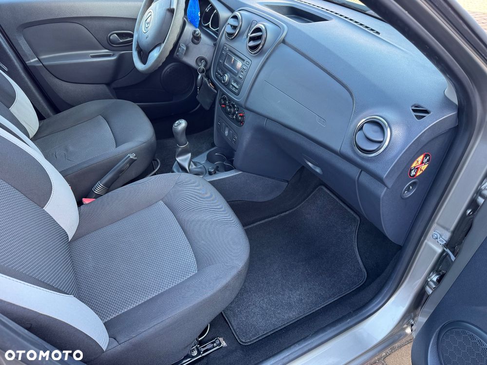 Dacia Sandero 1.2 16V - 13