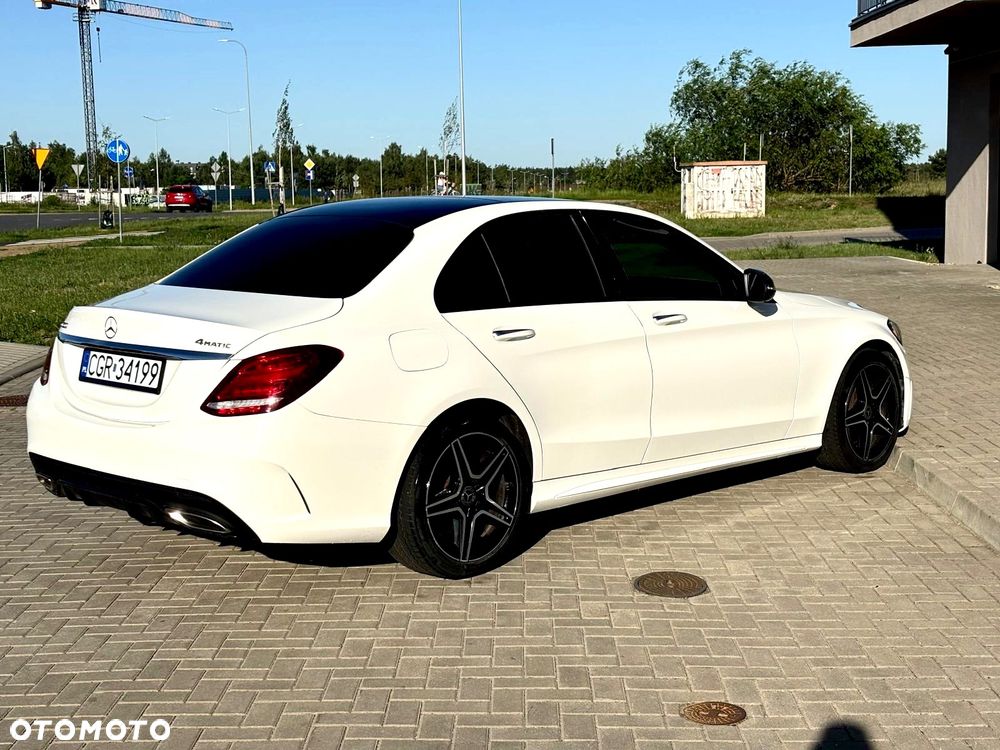 Mercedes-Benz Klasa C 300 4Matic 9G-TRONIC AMG Line - 6