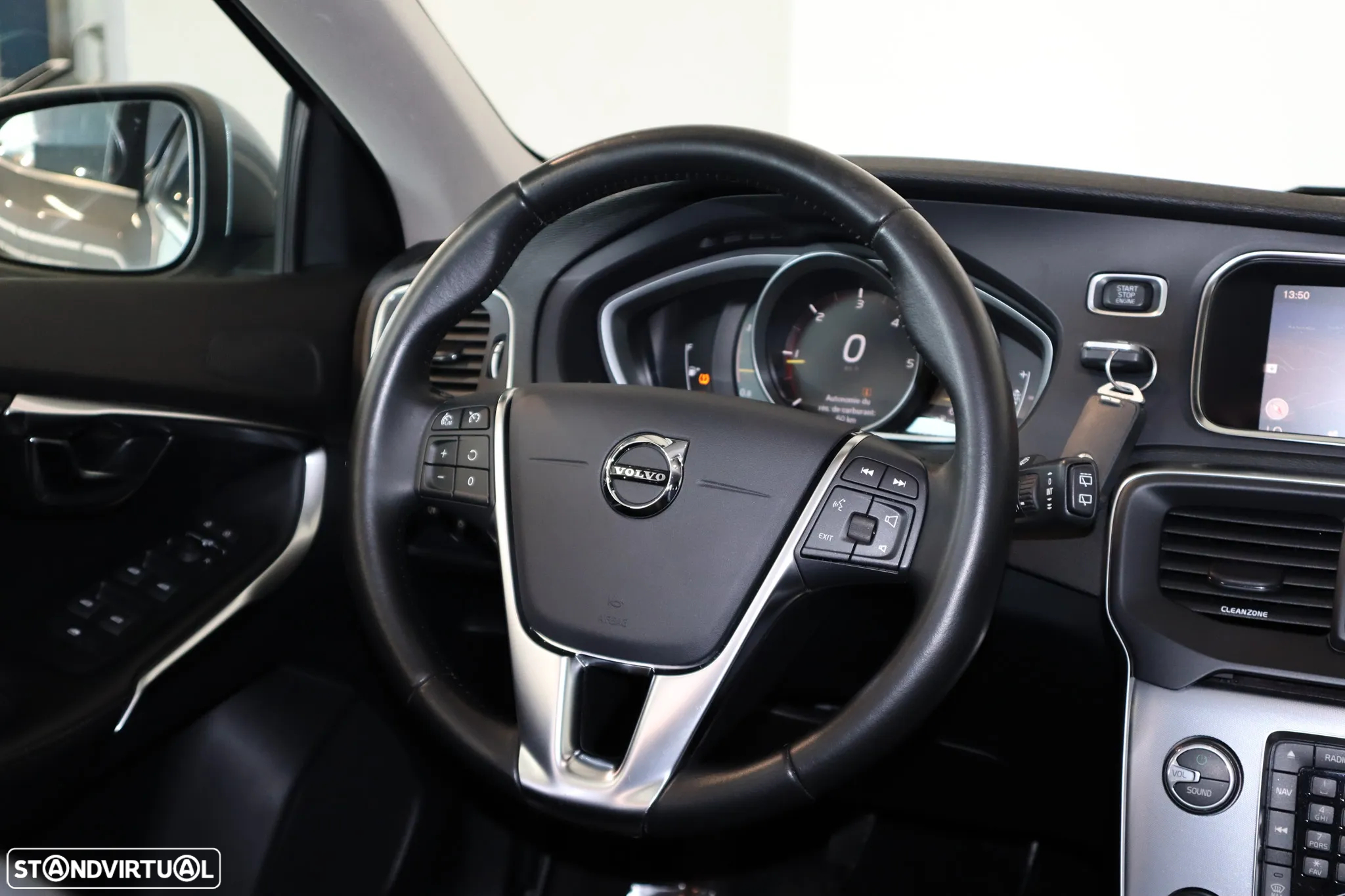 Volvo V40 2.0 D2 Inscription - 9