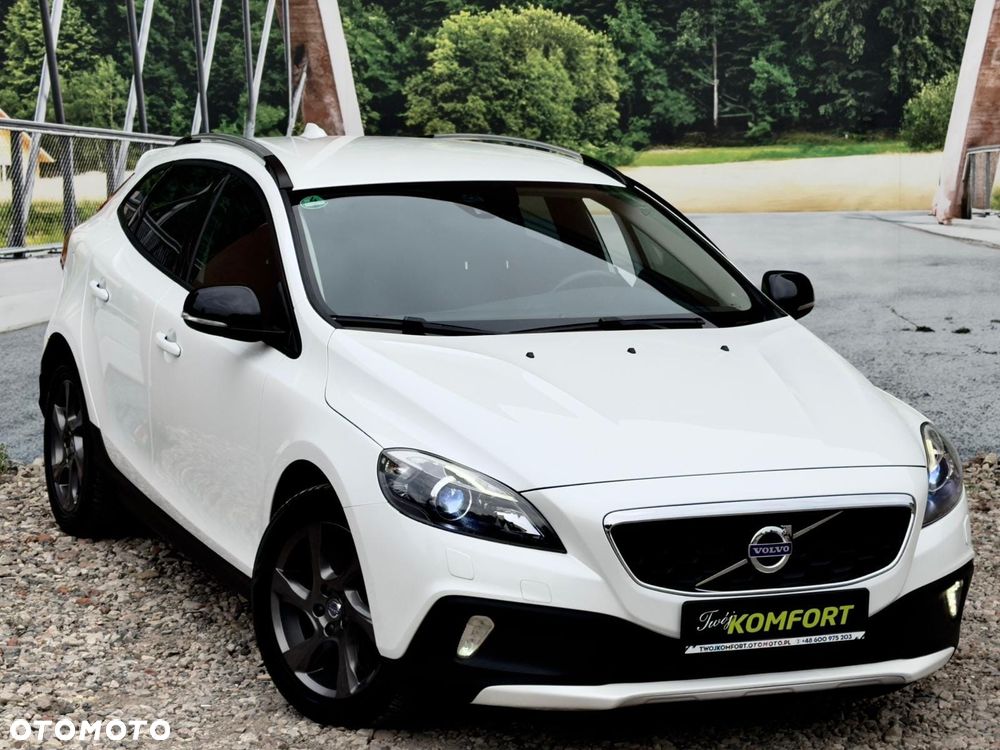 Volvo V40 Cross Country - 2