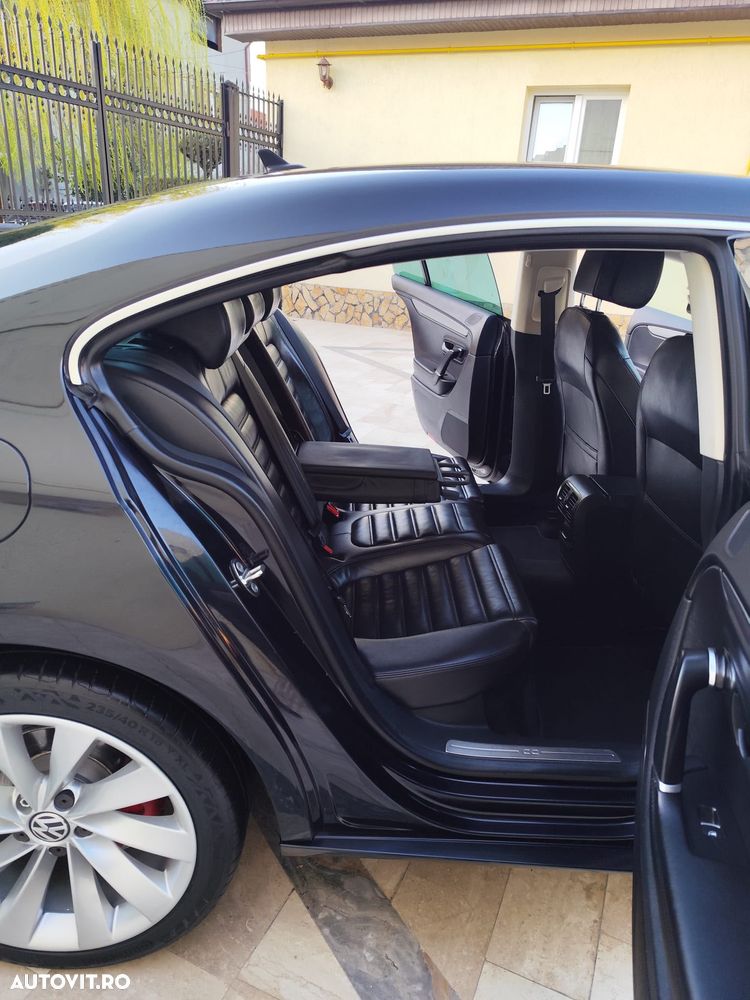Volkswagen Passat CC - 11