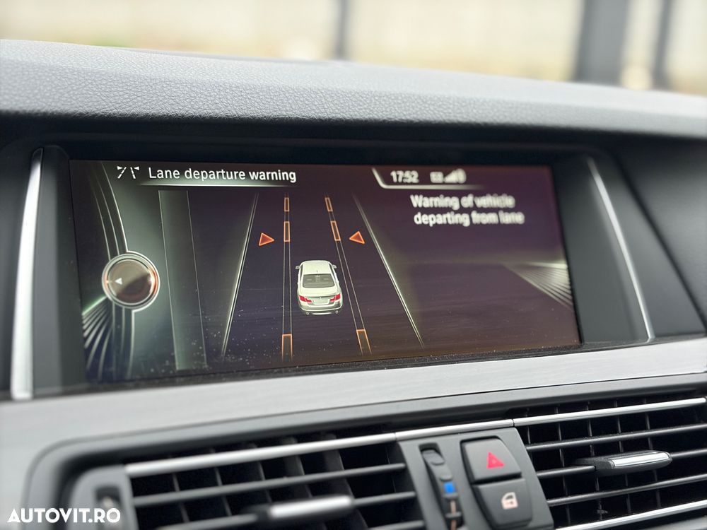 BMW Seria 5 520d Aut. Luxury Line - 13