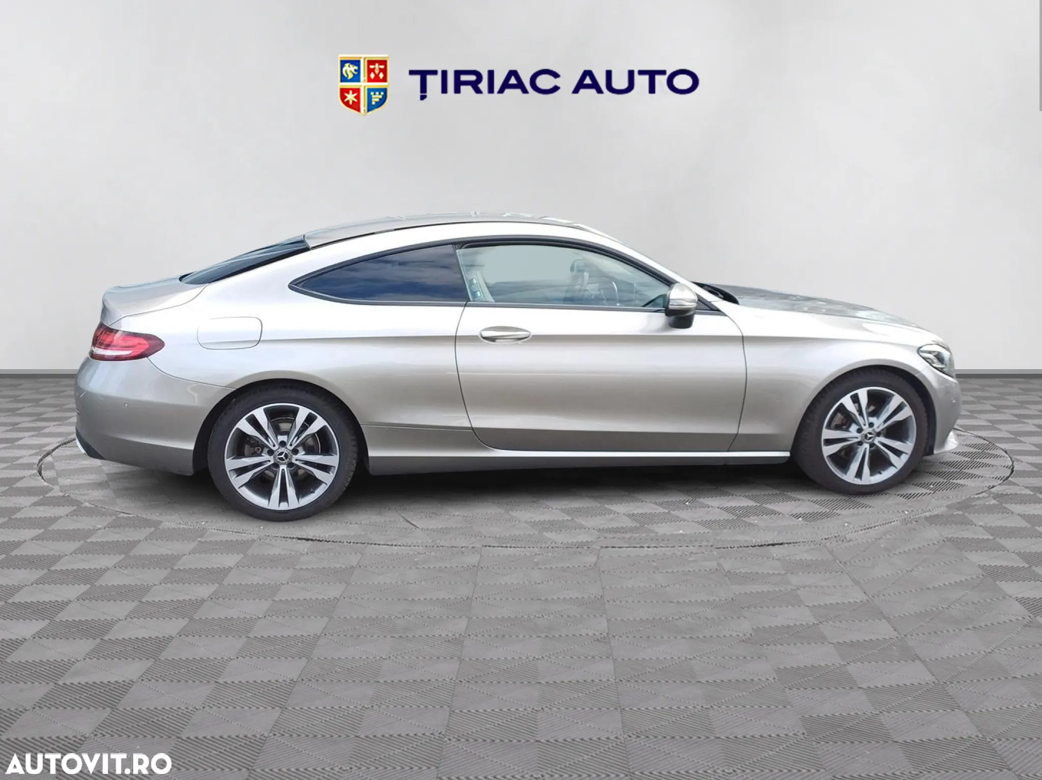 Mercedes-Benz C - 7