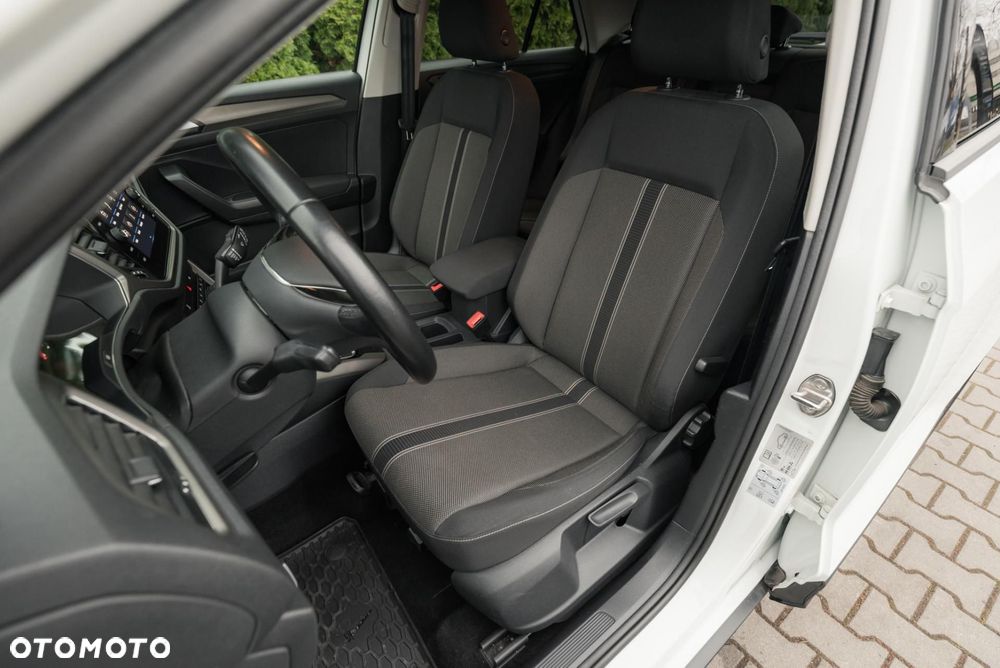 Volkswagen T-Roc - 12