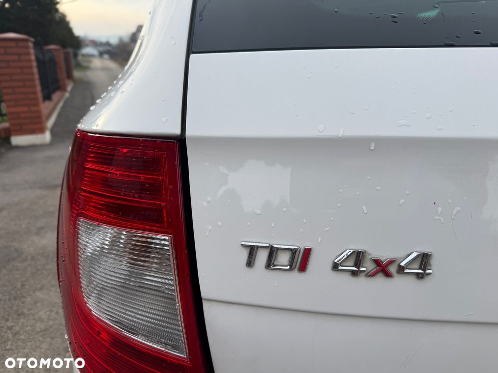 Skoda Superb 2.0 TDI 4x4 DSG Ambition - 8