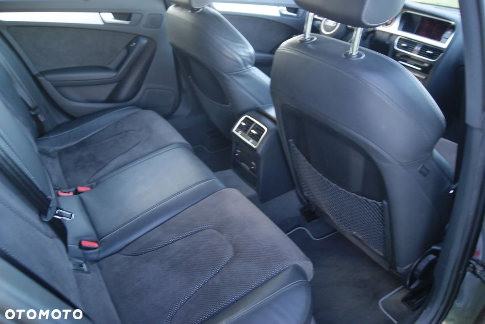 Audi A4 Avant 2.0 TDI DPF quattro S line Sportpaket - 20