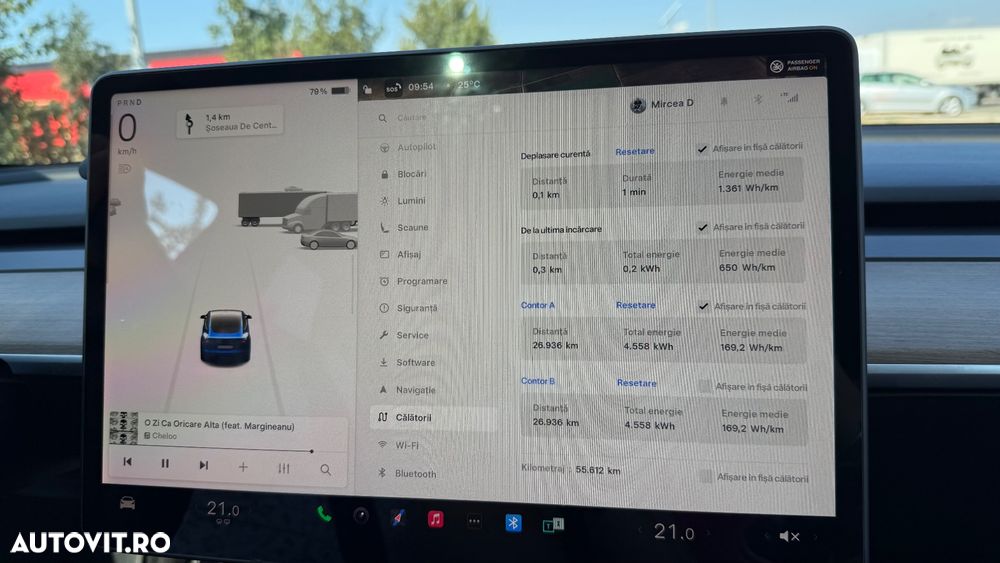 Tesla Model 3 - 24