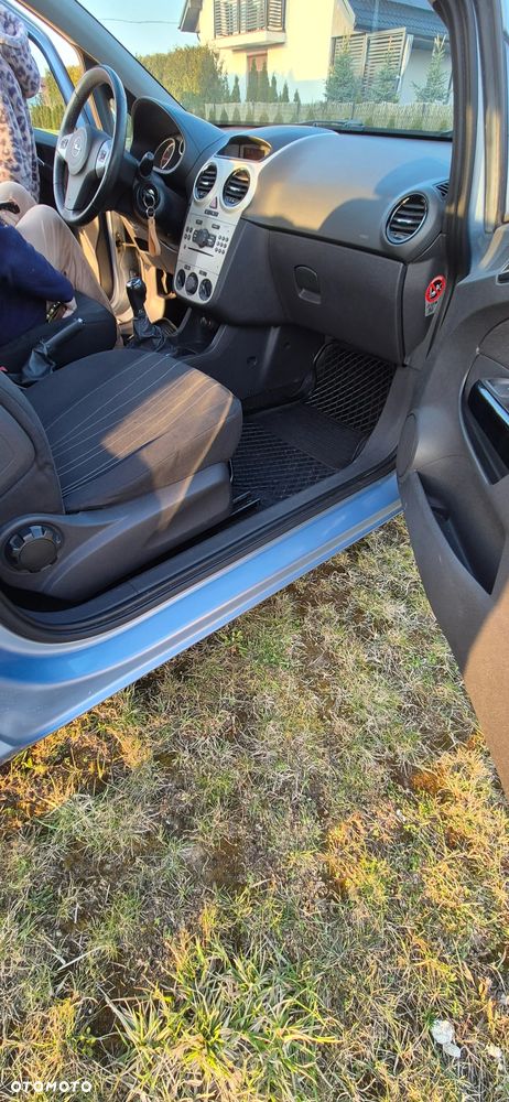 Opel Corsa - 10