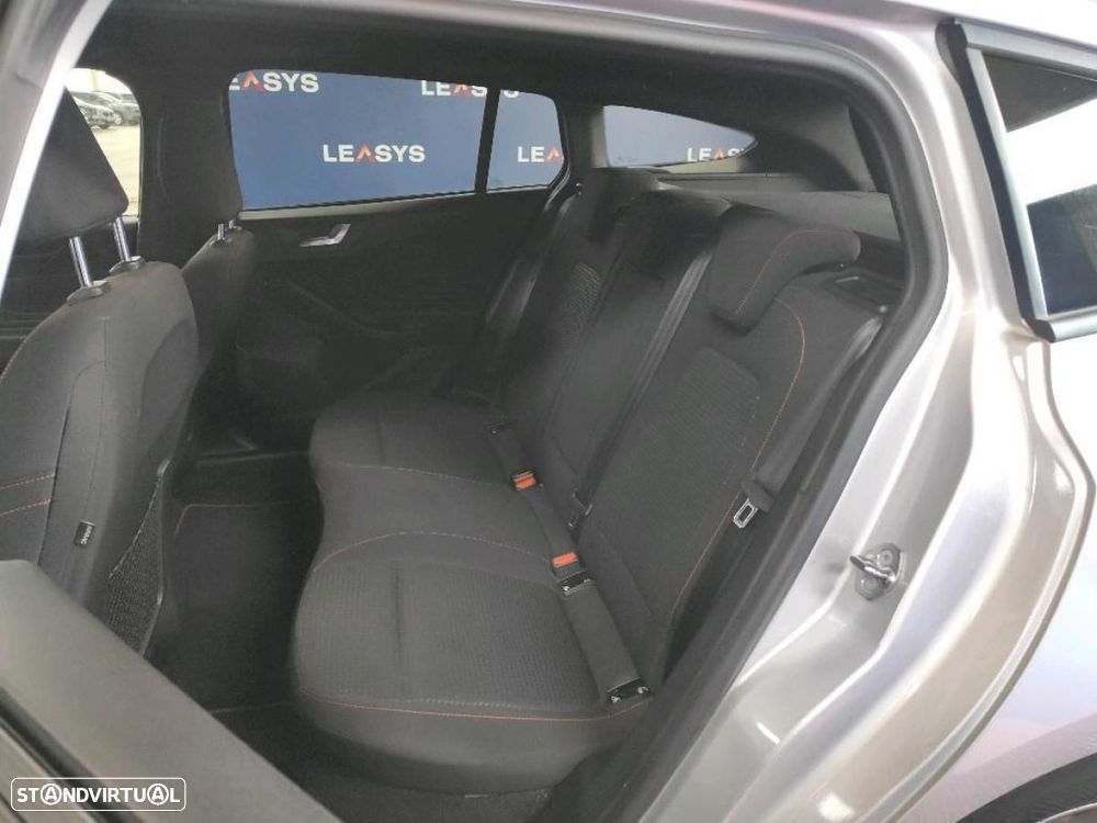 Ford Focus SW 1.5 TDCi EcoBlue ST-Line X - 4