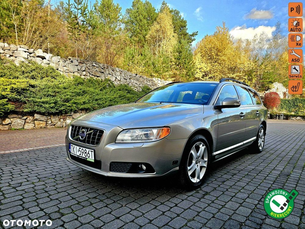 Volvo V70 - 1
