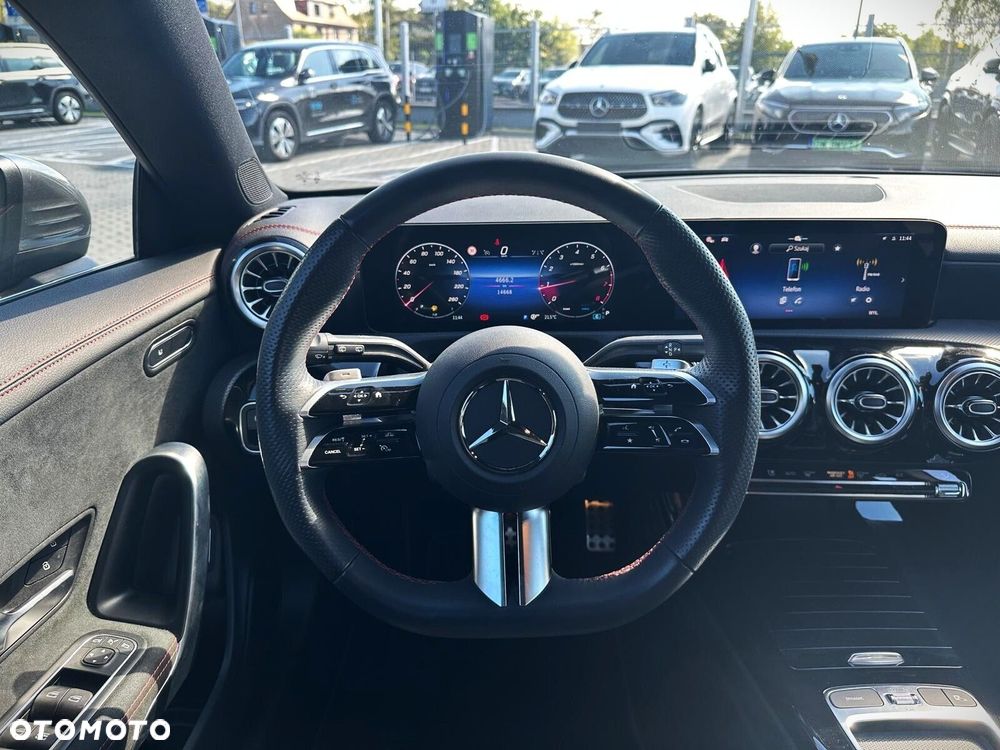 Mercedes-Benz CLA - 9